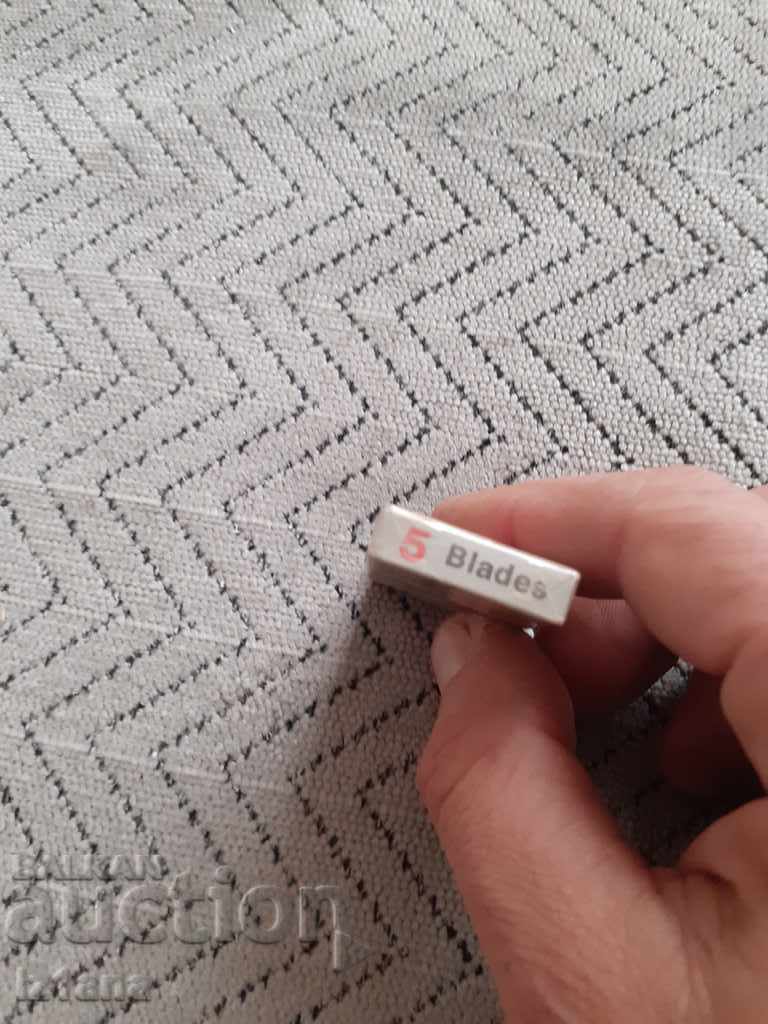 Delivery of Old shaving blades SCHICK Delivery of Old shaving blades SCHICK