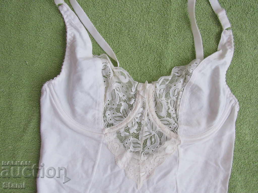 White women's body with straps, new, size S with price 12.00 BGN | € 6.14 White women's body with straps, new, size S with price 12.00 BGN | € 6.14