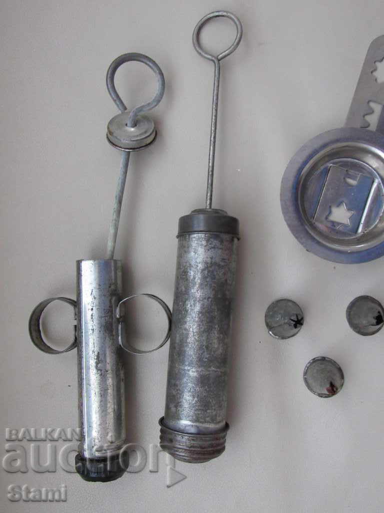 Confectionery syringe from the time of the soc - 2 pieces - 5 Confectionery syringe from the time of the soc - 2 pieces - 5