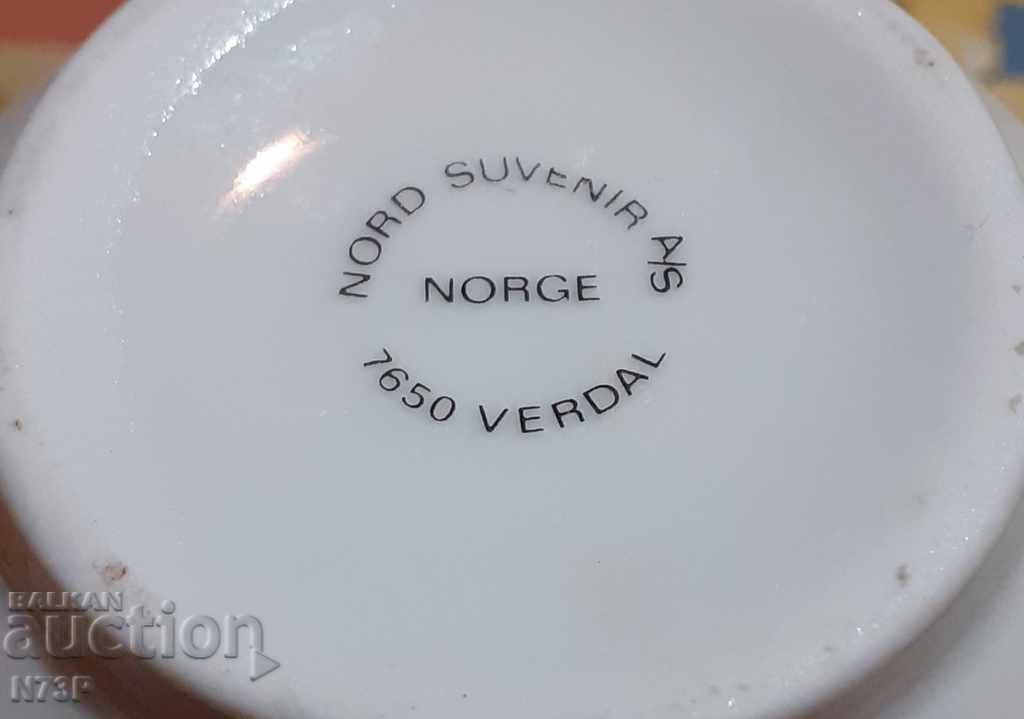 PORCELAIN VASE. NORWAY. with price 4.00 BGN | € 2.05 PORCELAIN VASE. NORWAY. with price 4.00 BGN | € 2.05