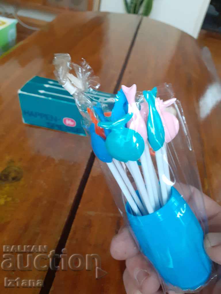 Old cocktail sticks, bites - 6 Old cocktail sticks, bites - 6