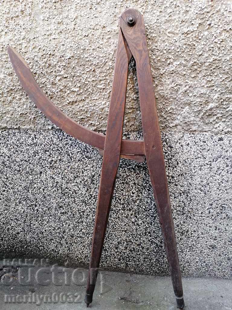 Μεγάλη πυξίδα για σχεδίαση του πυθμένα του εργαλείου προσγείωσης βαρελιών - 7 Μεγάλη πυξίδα για σχεδίαση του πυθμένα του εργαλείου προσγείωσης βαρελιών - 7