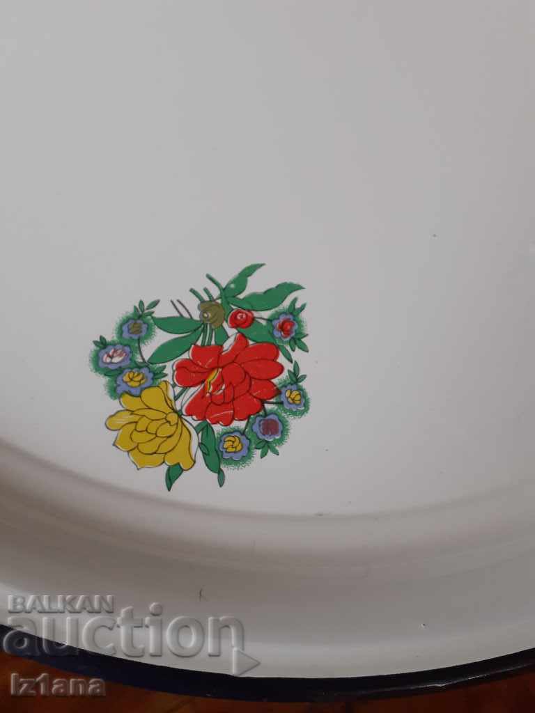 Delivery of Old enameled tray, pan, tray Delivery of Old enameled tray, pan, tray