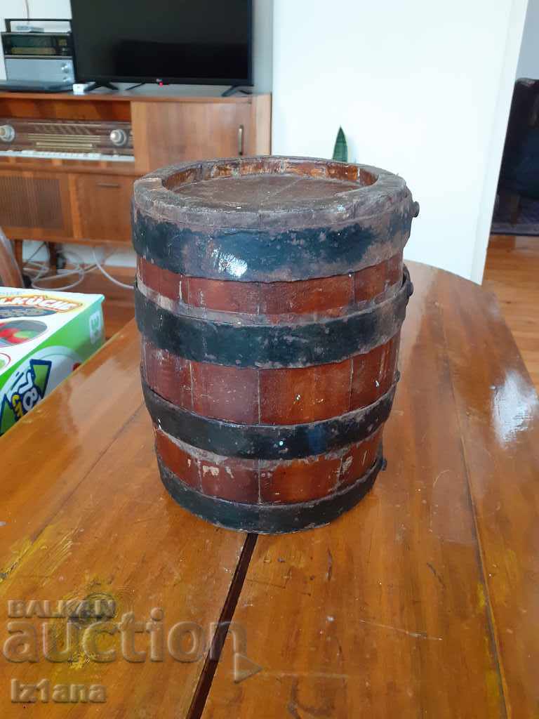 An old barrel with price 60.00 BGN | € 30.68 An old barrel with price 60.00 BGN | € 30.68