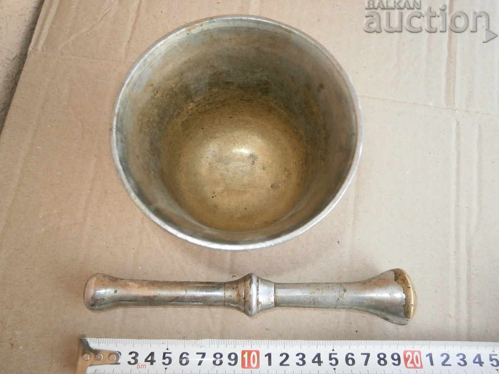 Παράδοση Παλιά χάλκινο γουδί με το γουδοχέρι, γουδί Παράδοση Παλιά χάλκινο γουδί με το γουδοχέρι, γουδί