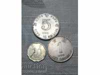 Trei monede de dolari din Hong Kong din Hong Kong