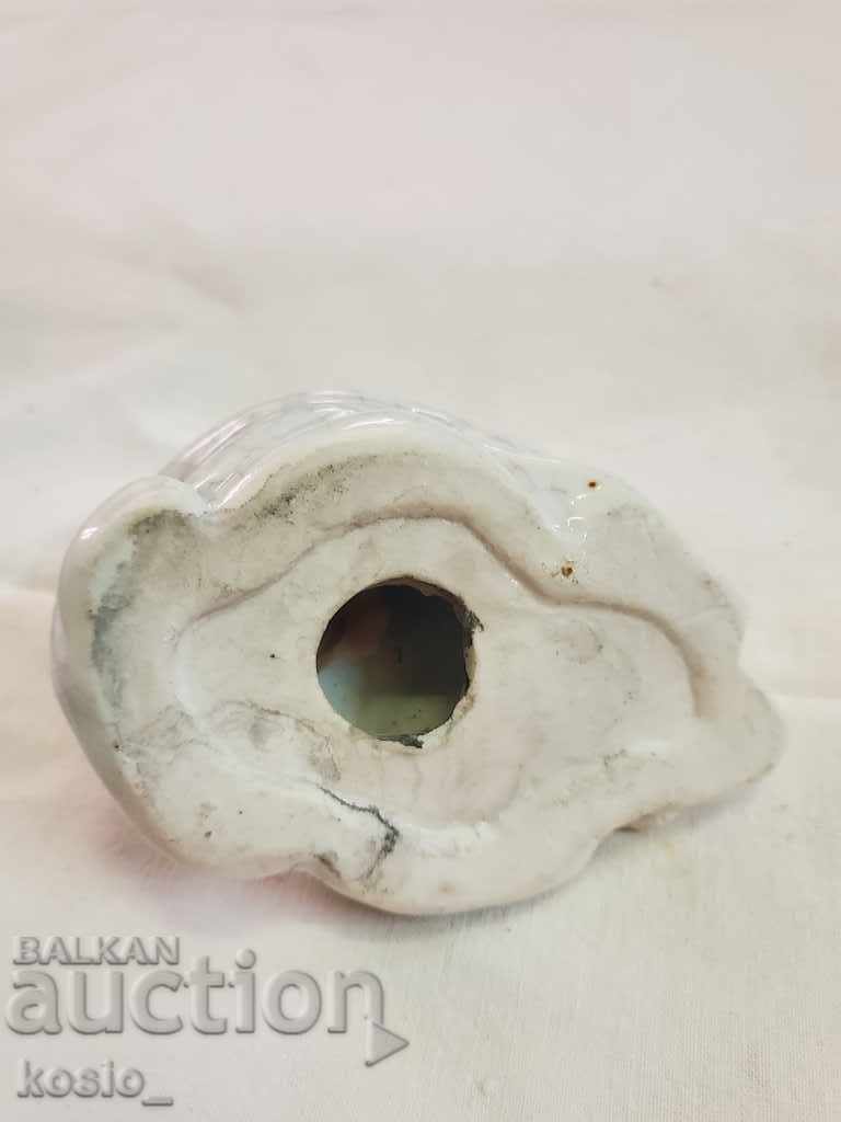 Auction Porcelain Buddha figurine Auction Porcelain Buddha figurine