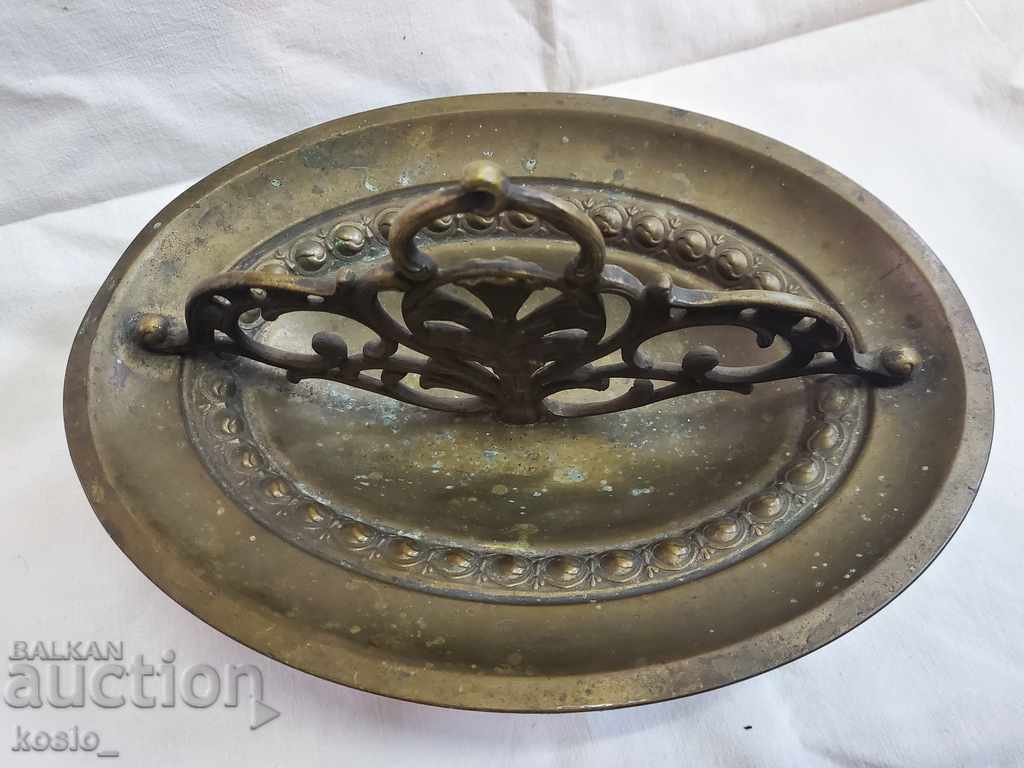 Old massive spoon with price 50.00 BGN | € 25.56 Old massive spoon with price 50.00 BGN | € 25.56