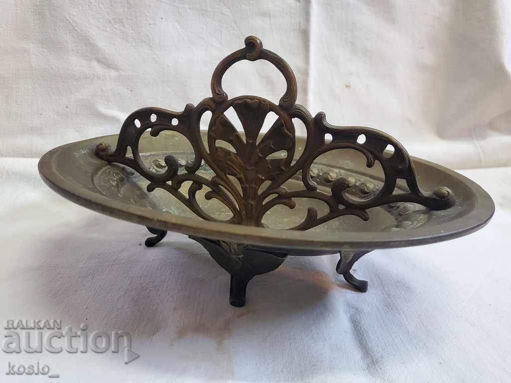 Стар масивен лъжичник Стар масивен лъжичник