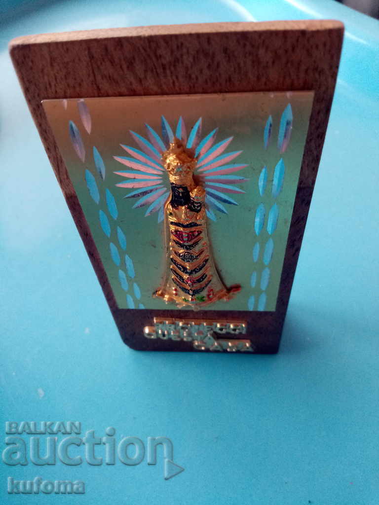 Delivery of Italian religious figurine Delivery of Italian religious figurine