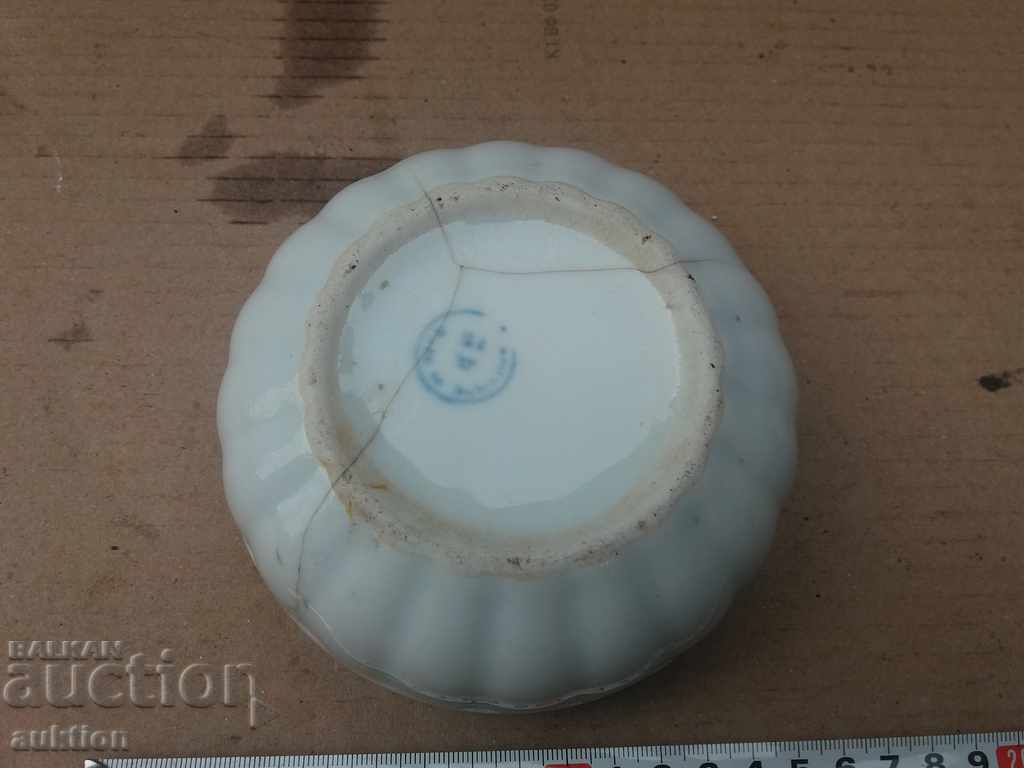 SOC. MASSIVE PORCELAIN CUP - 6