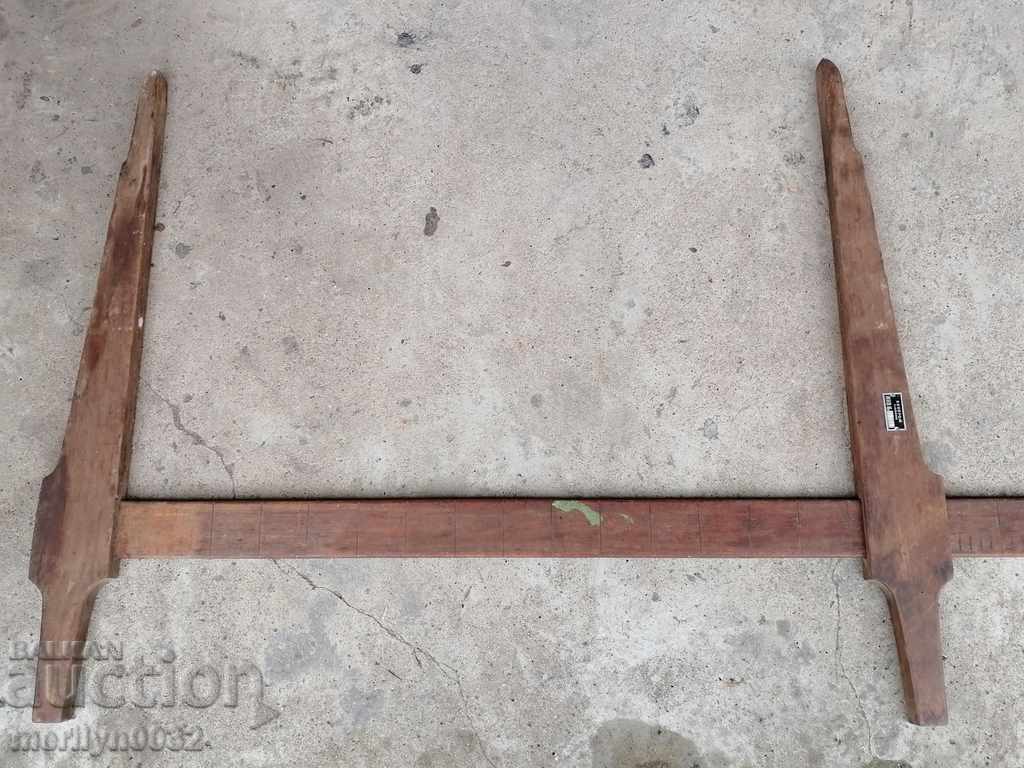 Auction Large caliper for measuring barrels landing instrument Auction Large caliper for measuring barrels landing instrument