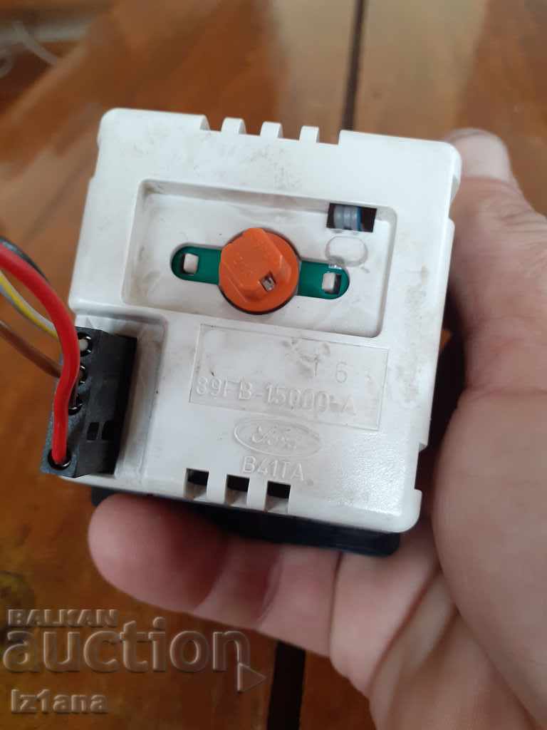 Стар часовник за Форд,Ford - 5 Стар часовник за Форд,Ford - 5