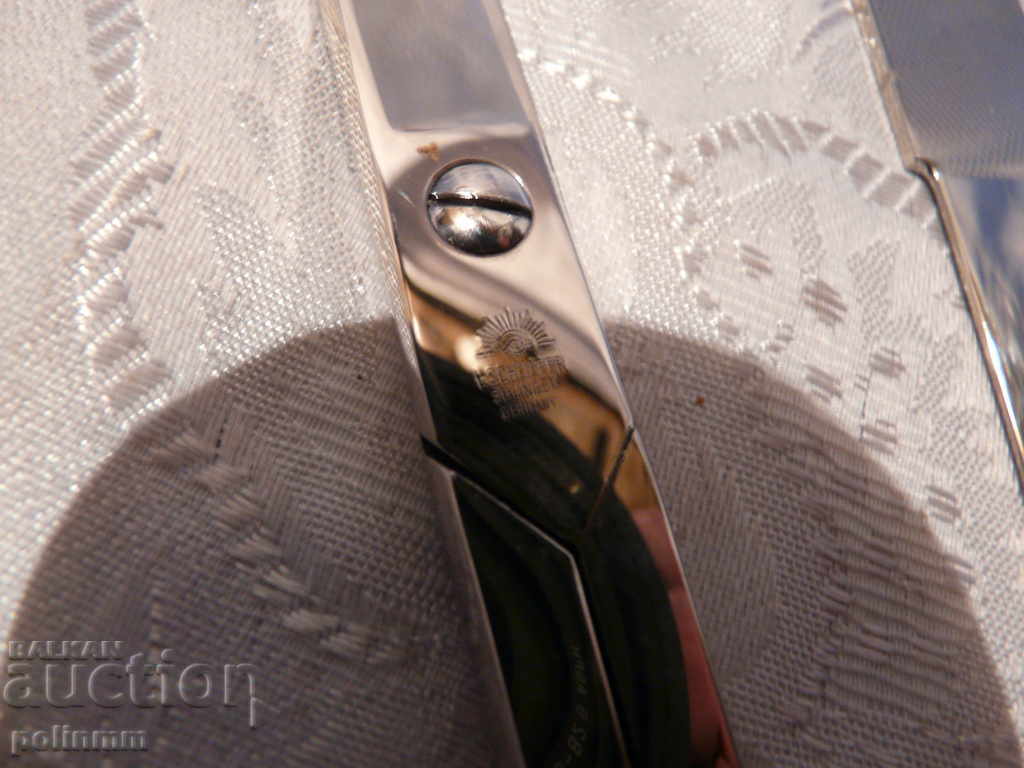 Δημοπρασία Σετ πολυτελείας - Solingen 1 Δημοπρασία Σετ πολυτελείας - Solingen 1