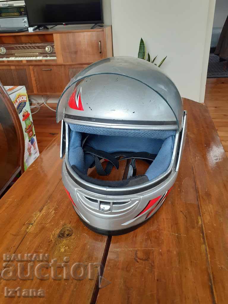 Παλιά κράνος ποδηλάτης με τιμή 30.00 BGN | € 15.34 Παλιά κράνος ποδηλάτης με τιμή 30.00 BGN | € 15.34