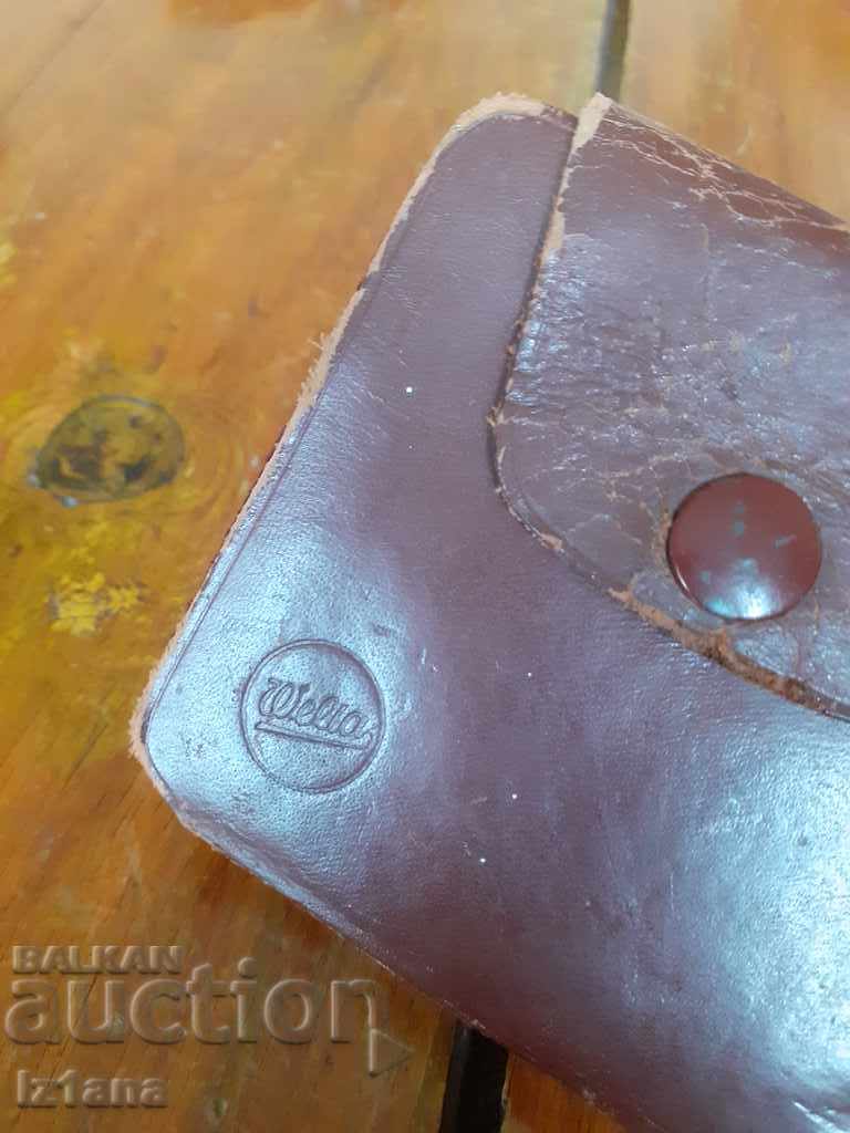 Old leather box Welia with price 10.00 BGN | € 5.11 Old leather box Welia with price 10.00 BGN | € 5.11