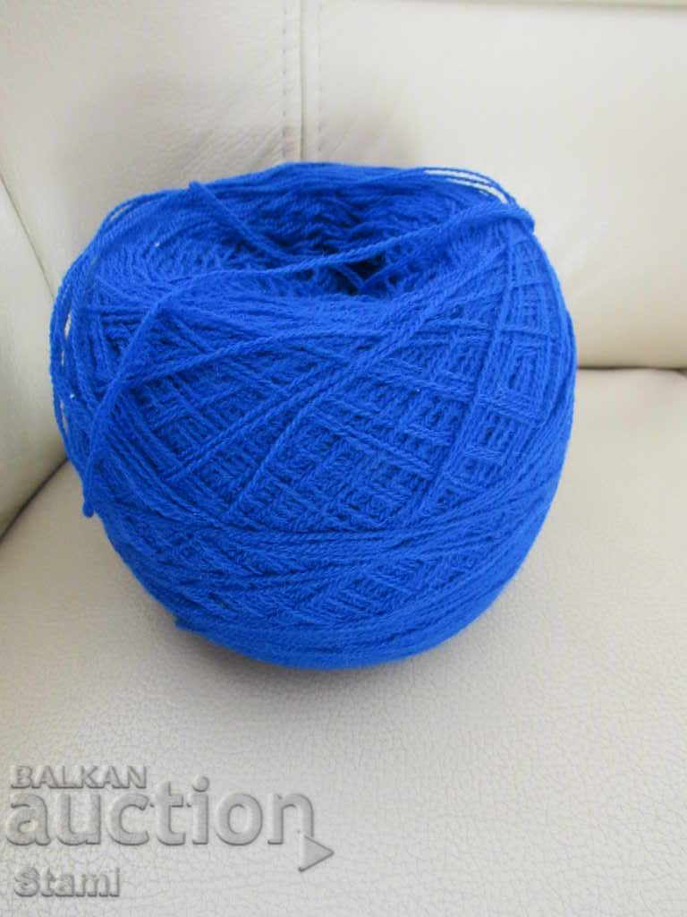 Delivery of Yarn in color Paris blue 106 grams Delivery of Yarn in color Paris blue 106 grams