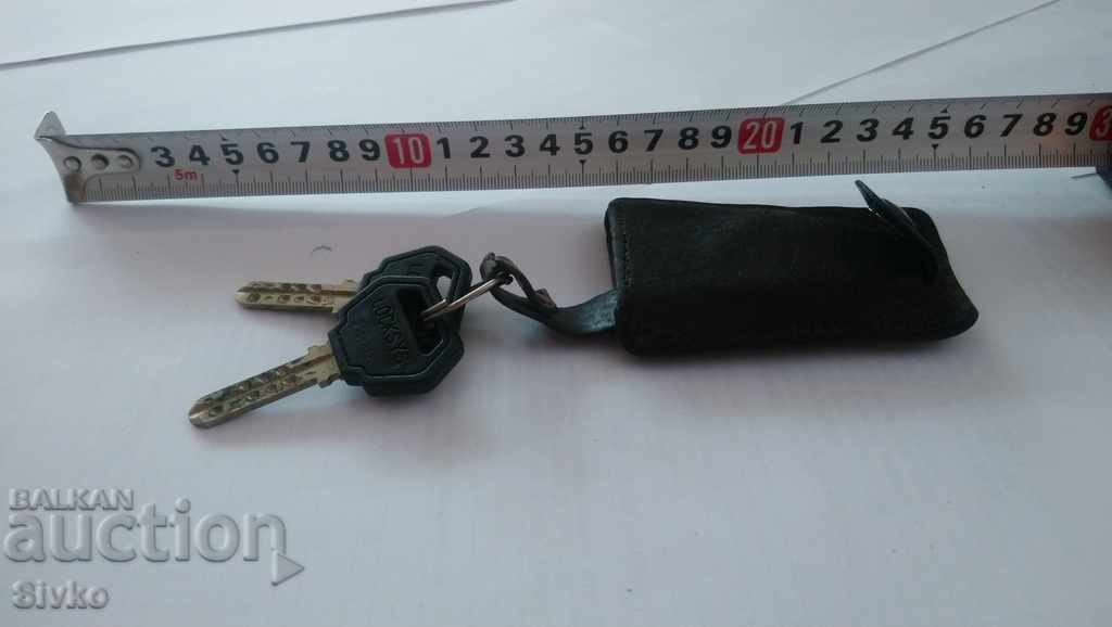 Keys keychain