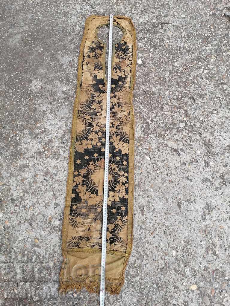 Hainele unui preot patrachil traversează orarul - 5 Hainele unui preot patrachil traversează orarul - 5