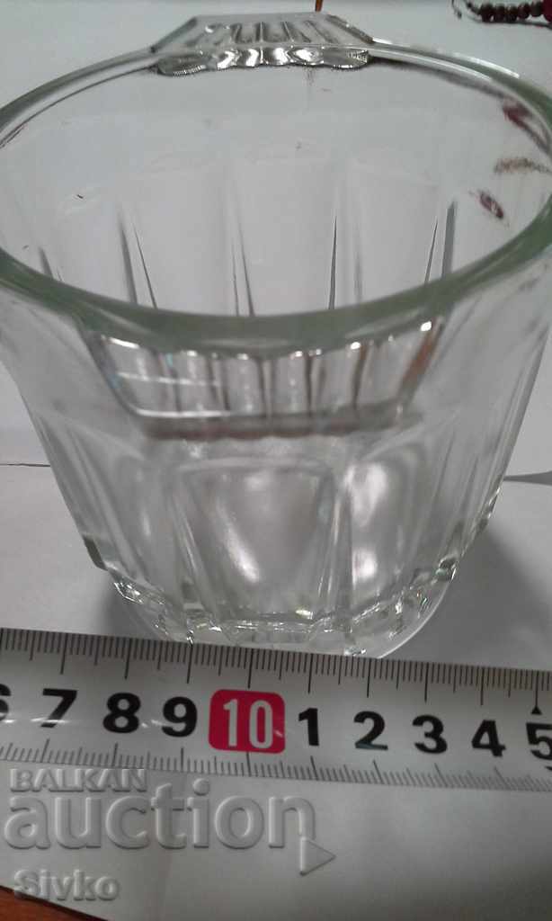 Delivery of Ice container ice floe glass Delivery of Ice container ice floe glass