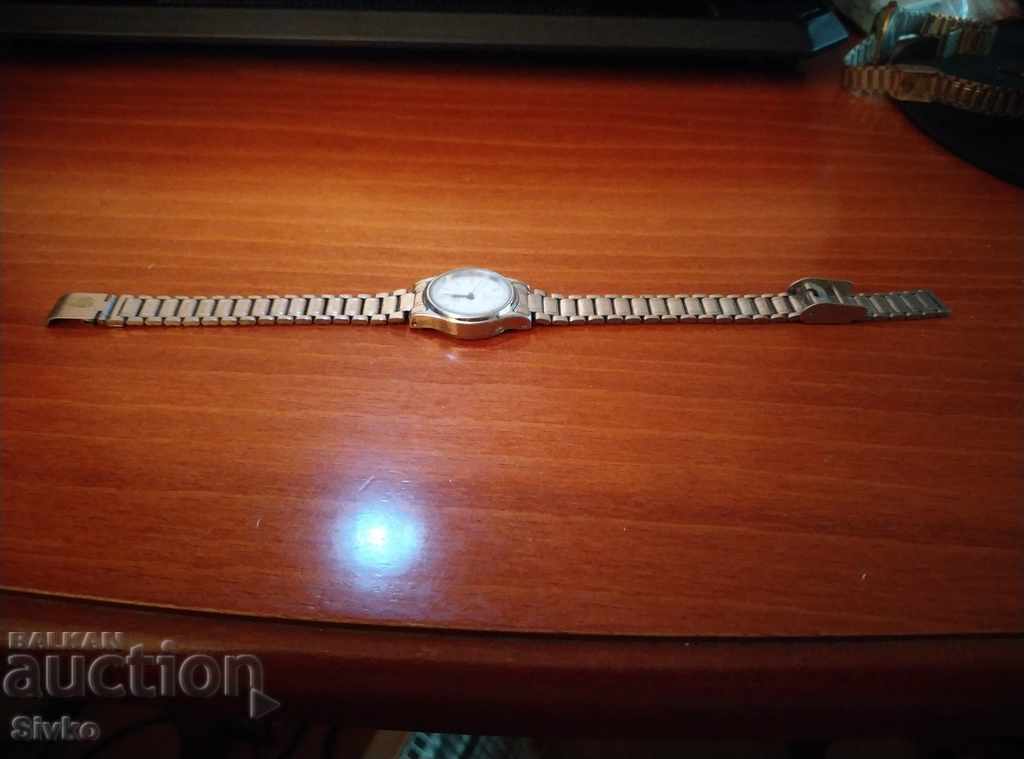 Auction  The Q&Q watch is waterproof up to 30 m