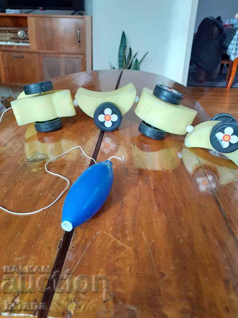 Delivery of Old toy Delivery of Old toy