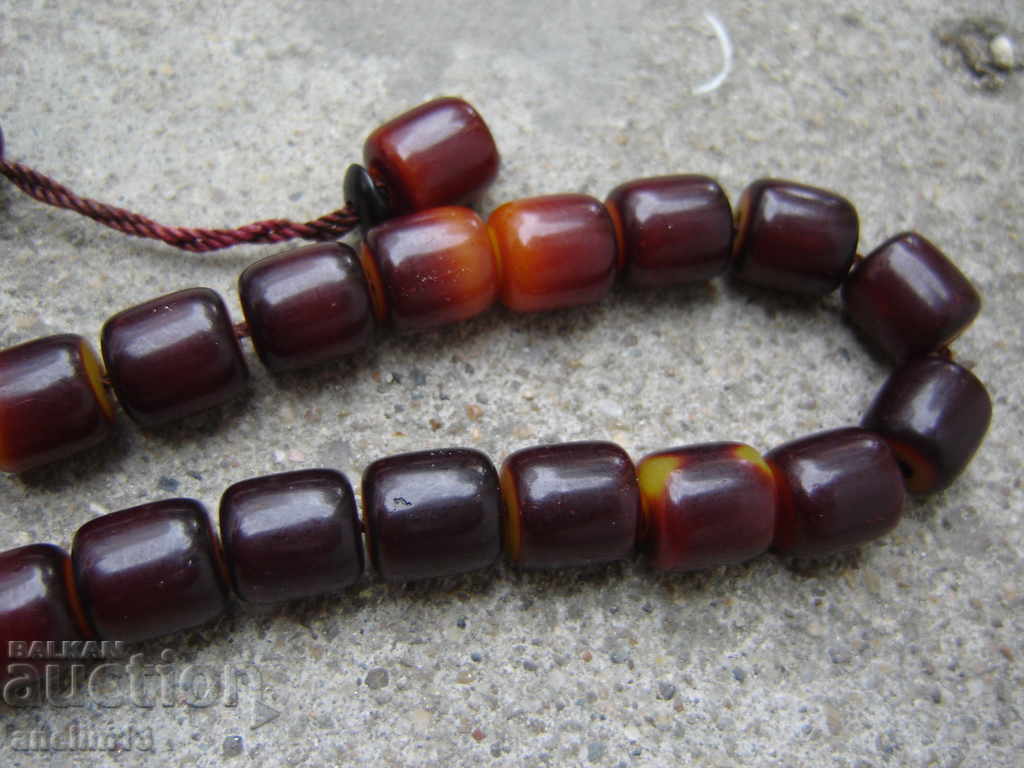 Auction STARA RED BROIKEN Auction STARA RED BROIKEN