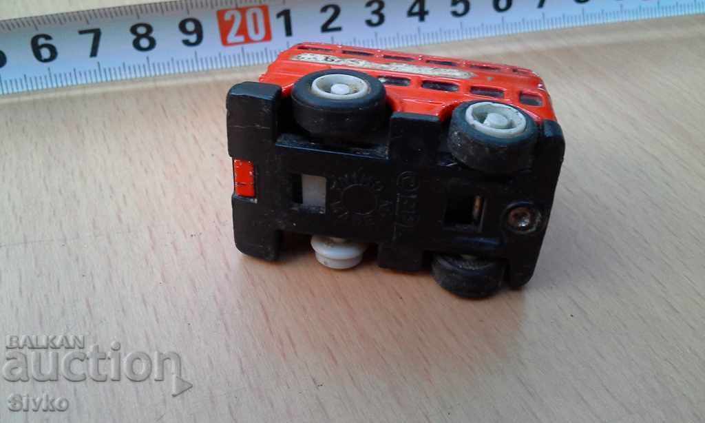 Auction Trolley 23 Auction Trolley 23