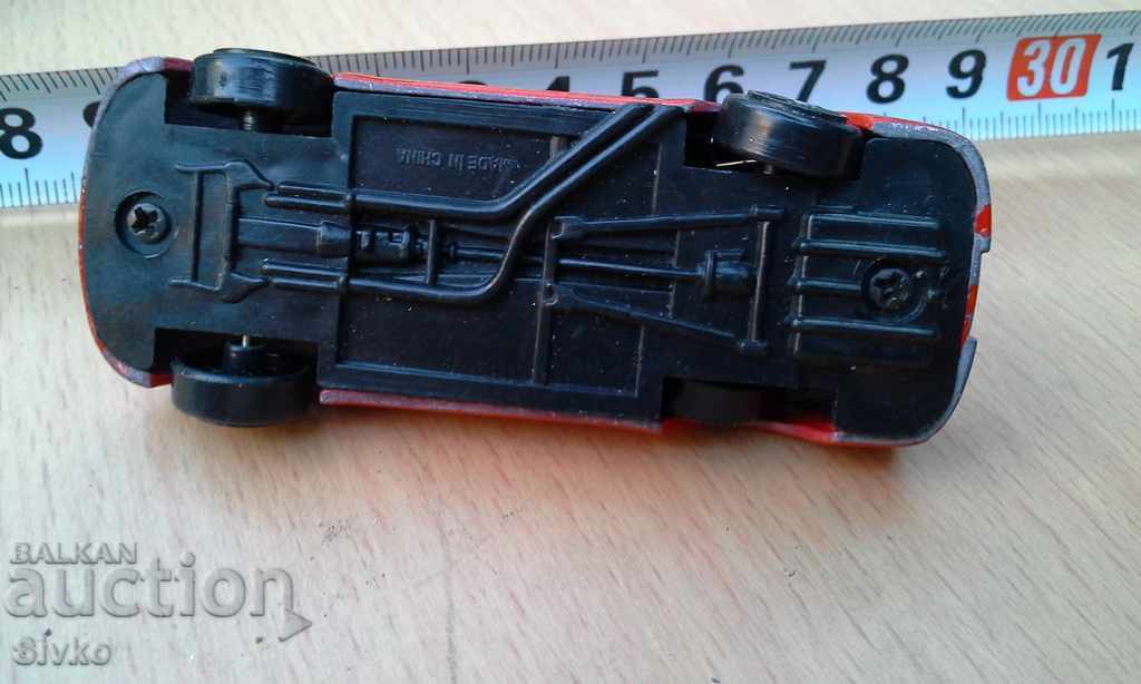 Auction Trolley 33 Auction Trolley 33