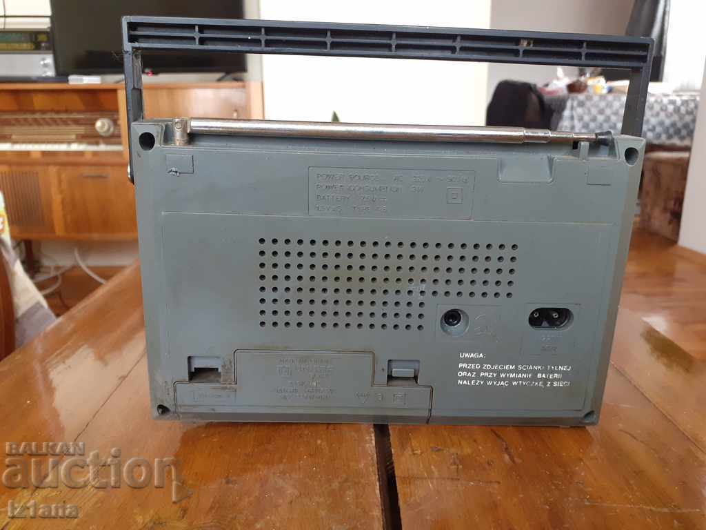 Auction Old radio, radio Unitra Ania R-612 Auction Old radio, radio Unitra Ania R-612
