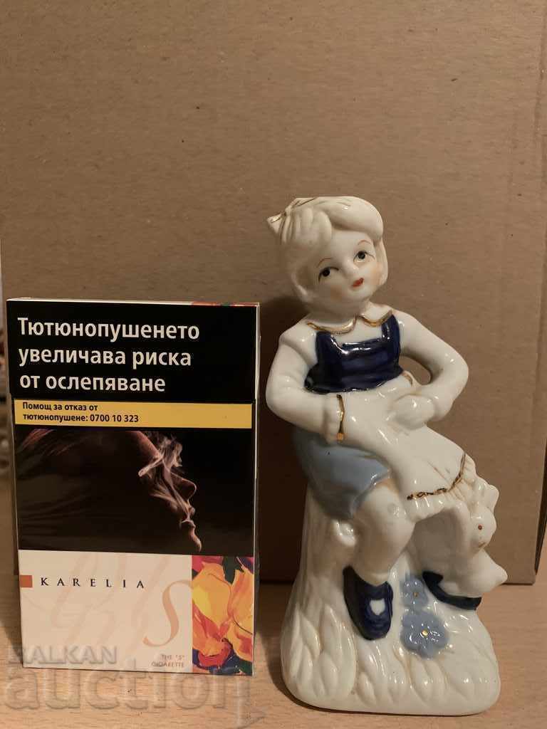 German porcelain figure Hangemalt - 6 German porcelain figure Hangemalt - 6