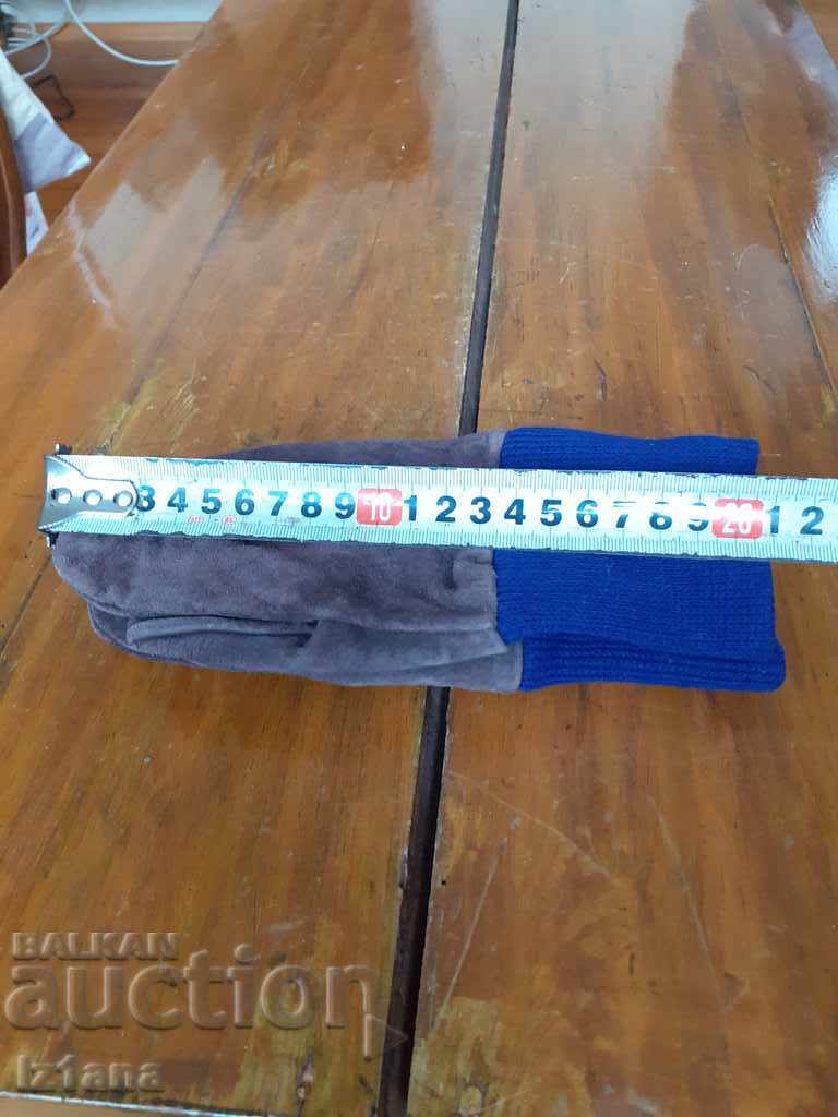 Old children's gloves - 5 Old children's gloves - 5