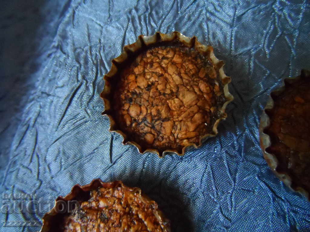 10 pcs. caps - 5 10 pcs. caps - 5