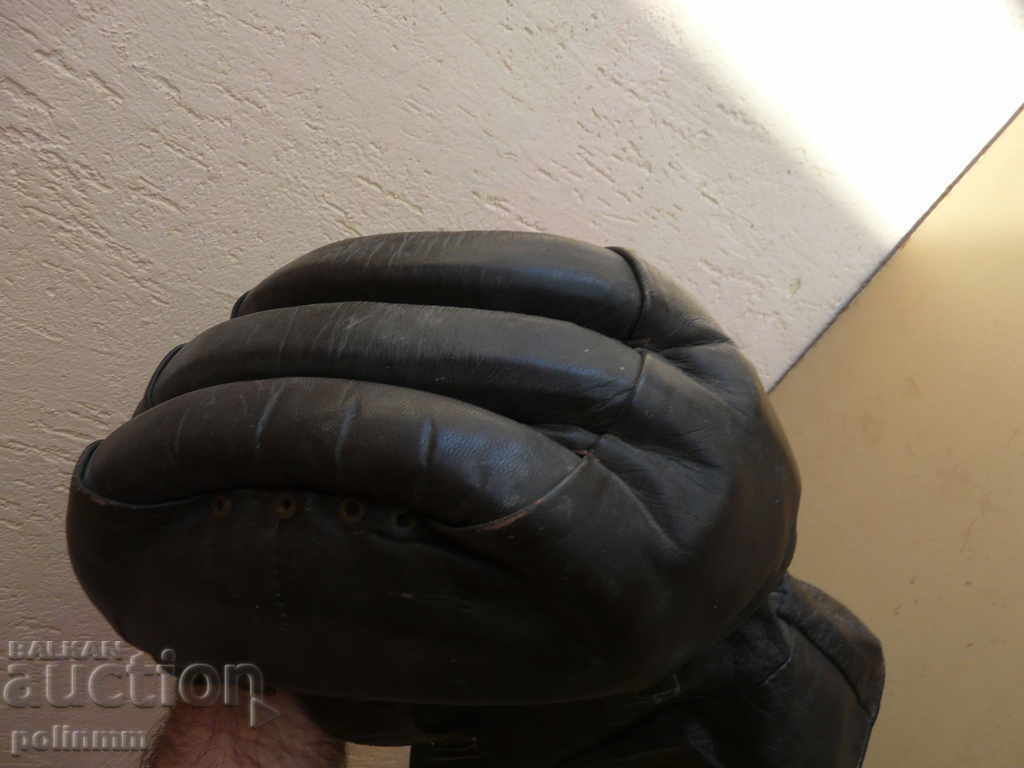 Auction Old biker leather cap - Real Nappa Auction Old biker leather cap - Real Nappa