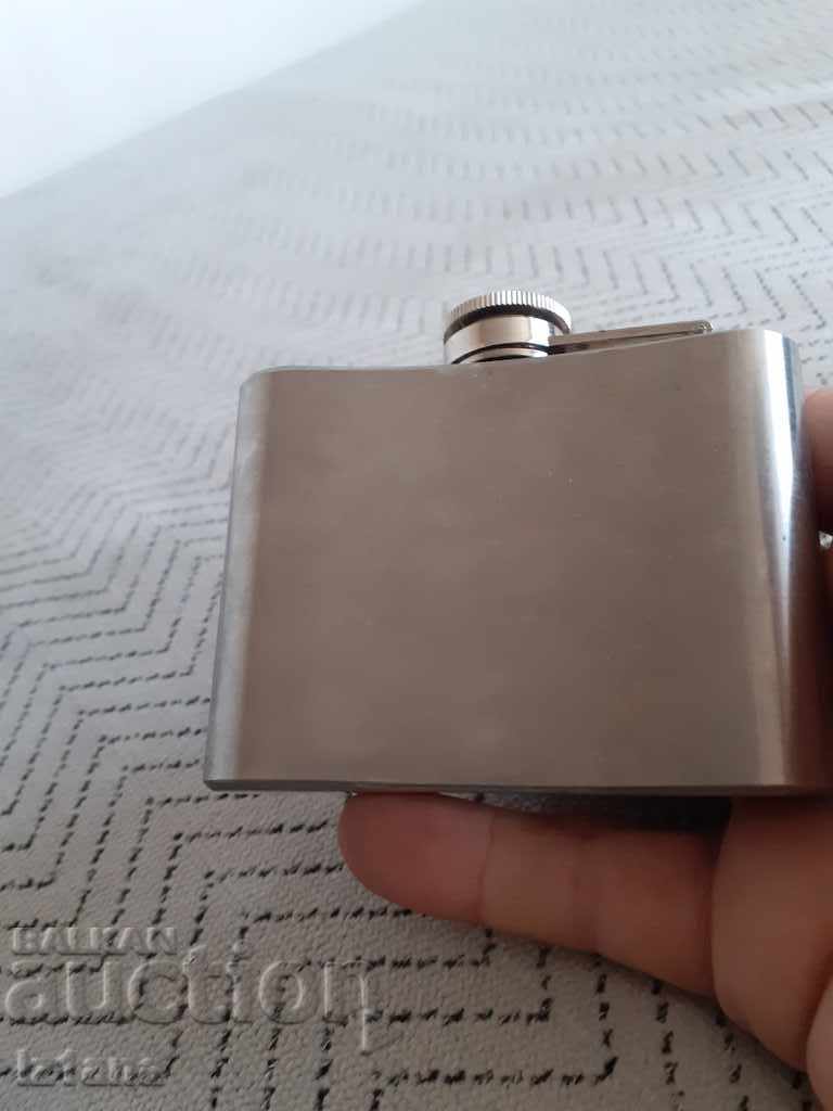 Auction Pocket flask Remi Martin Auction Pocket flask Remi Martin