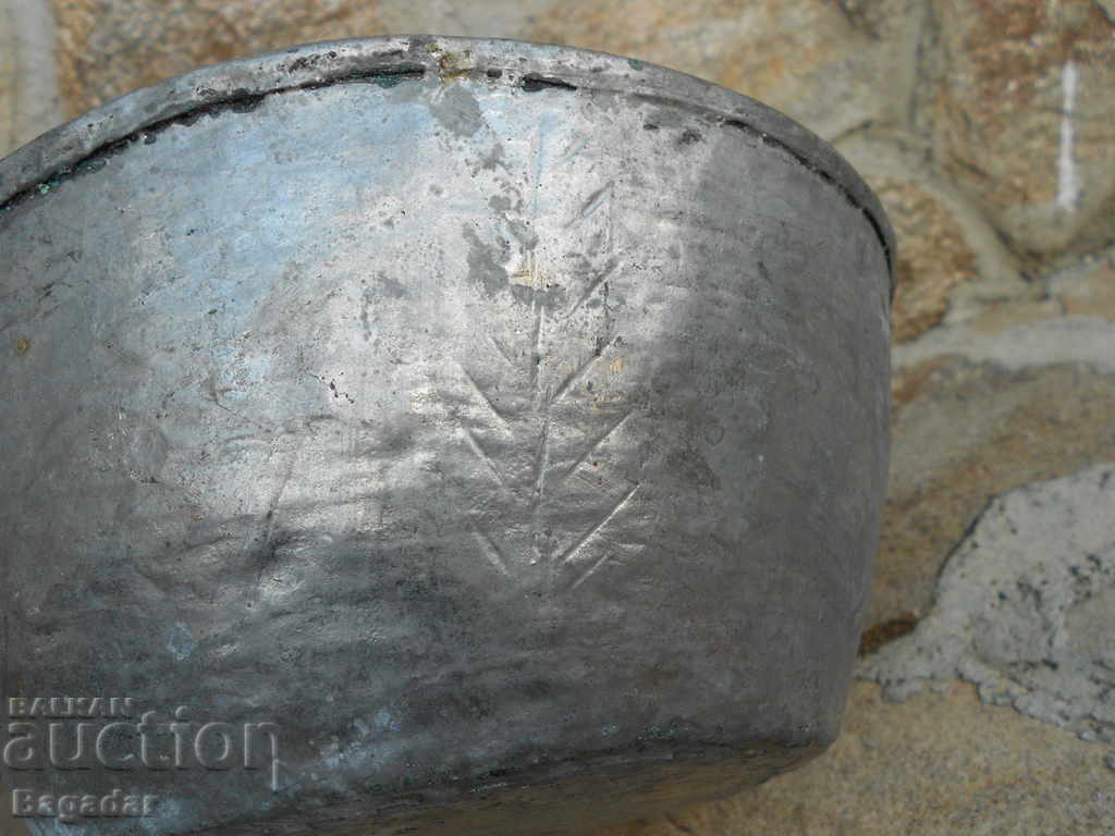 Παλιά σφυρήλατο χαλκό μπολ τσας - 5