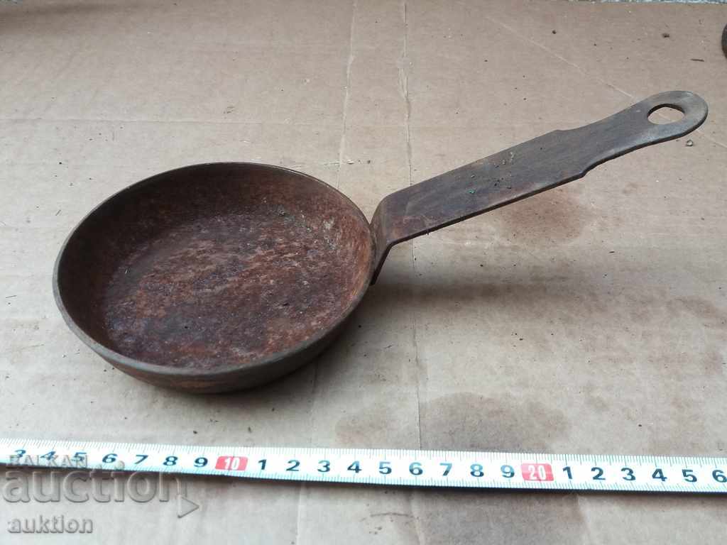 OLD MASSIVE FORGED LEAD CASTING TANK with price 4.99 BGN | € 2.55