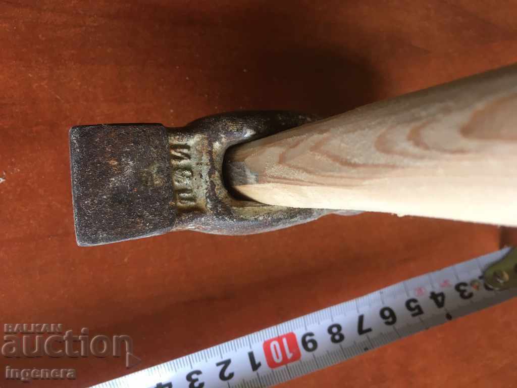 Auction HAMMER WITH HANDLE TOOL-500 gr Auction HAMMER WITH HANDLE TOOL-500 gr