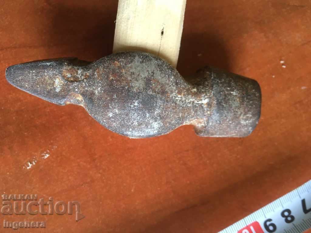 Delivery of HAMMER WITH HANDLE TOOL-500 gr Delivery of HAMMER WITH HANDLE TOOL-500 gr