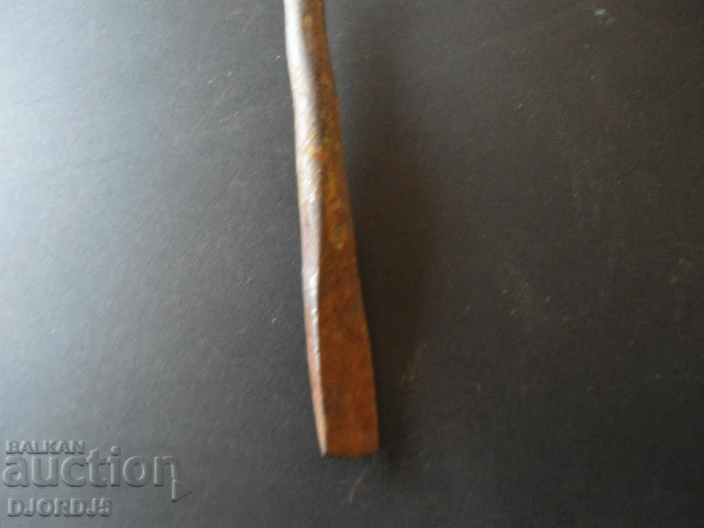 An old screwdriver with price 2.00 BGN | € 1.02 An old screwdriver with price 2.00 BGN | € 1.02
