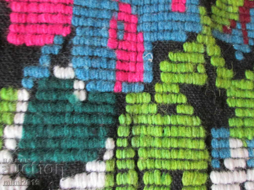 Μαξιλάρι από μαλλί Rhodope, υφασμένο στο χέρι, 60x44 cm με τιμή 90.00 BGN | € 46.02 Μαξιλάρι από μαλλί Rhodope, υφασμένο στο χέρι, 60x44 cm με τιμή 90.00 BGN | € 46.02