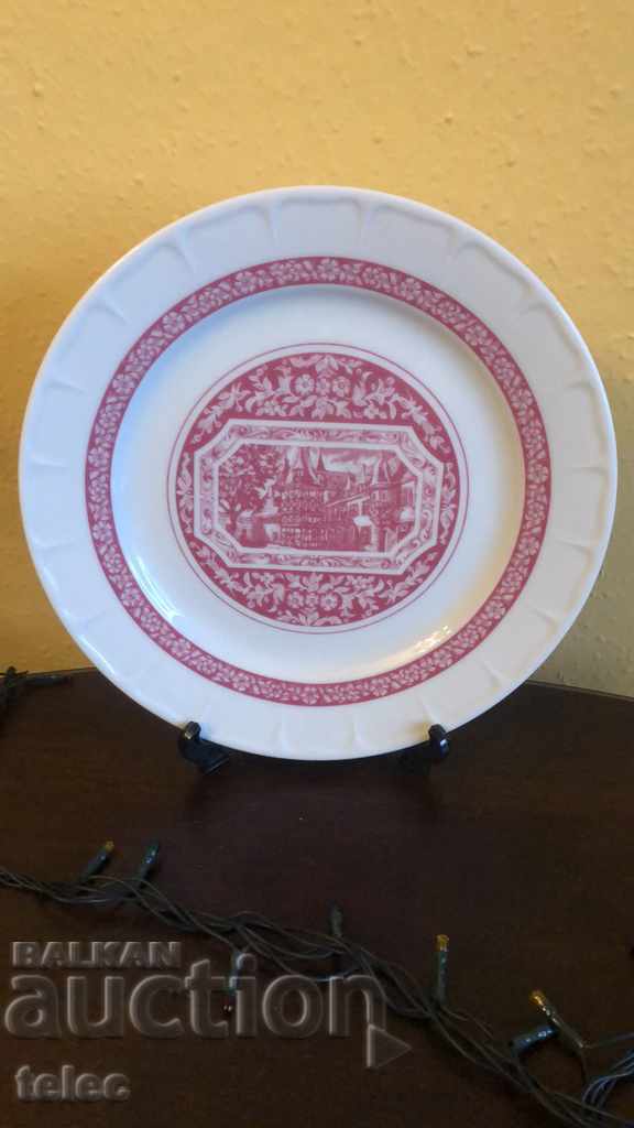 Collector's plate - marked quality German porcelain