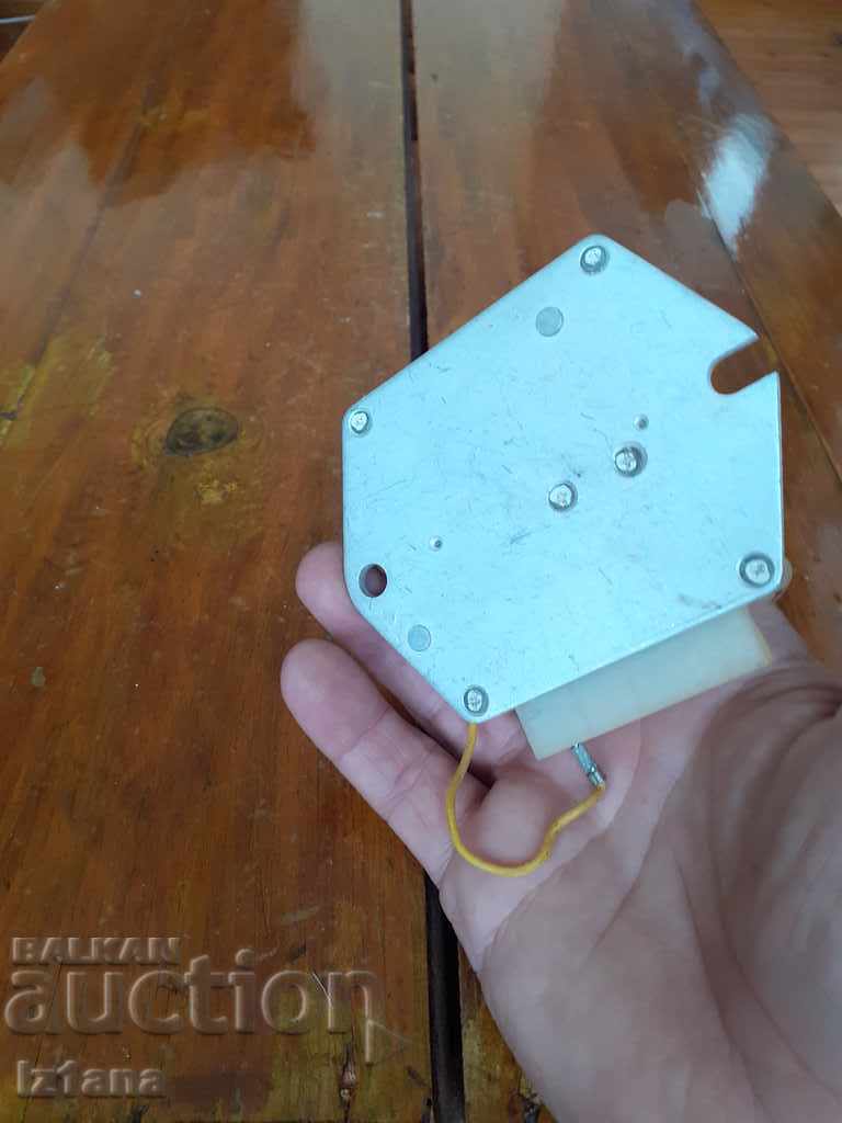 Регулатор за Напрежение,Лада,Ваз РН-14К с цена 10.00 лв. | € 5.11