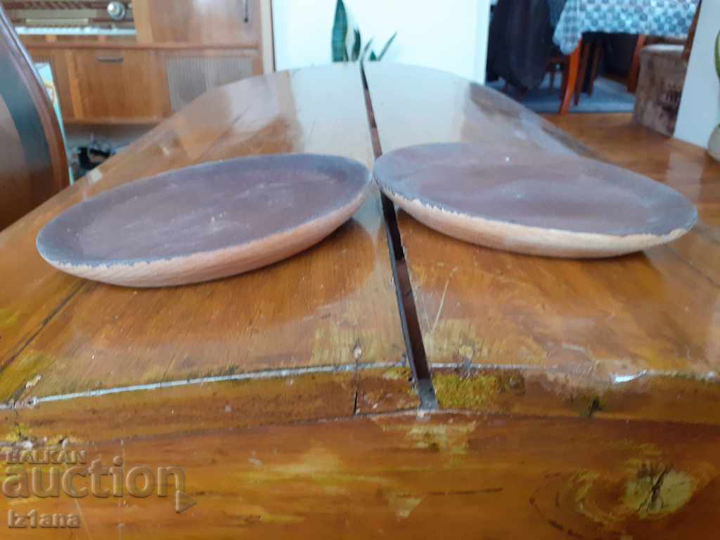 Old wooden plate, plates with price 20.00 BGN | € 10.23 Old wooden plate, plates with price 20.00 BGN | € 10.23