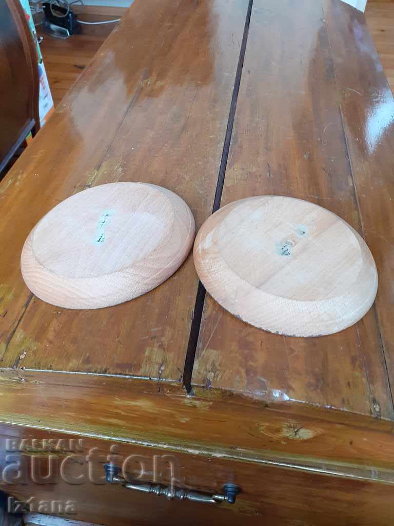 Delivery of Old wooden plate, plates Delivery of Old wooden plate, plates