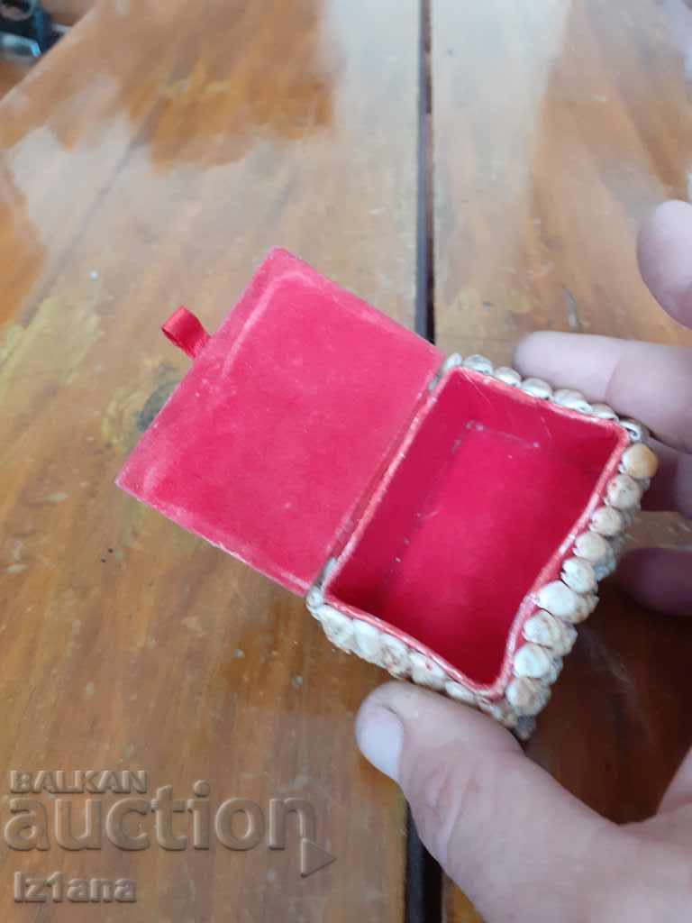 Old jewelry box - 7 Old jewelry box - 7