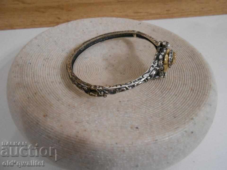 Auction Masterful silver bracelet, Silver 835 with est. GARNET stamps Auction Masterful silver bracelet, Silver 835 with est. GARNET stamps