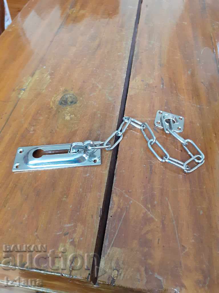 Old chain, neck chain with price 20.00 BGN | € 10.23 Old chain, neck chain with price 20.00 BGN | € 10.23