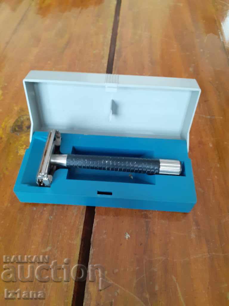 Delivery of Old Meridian razor