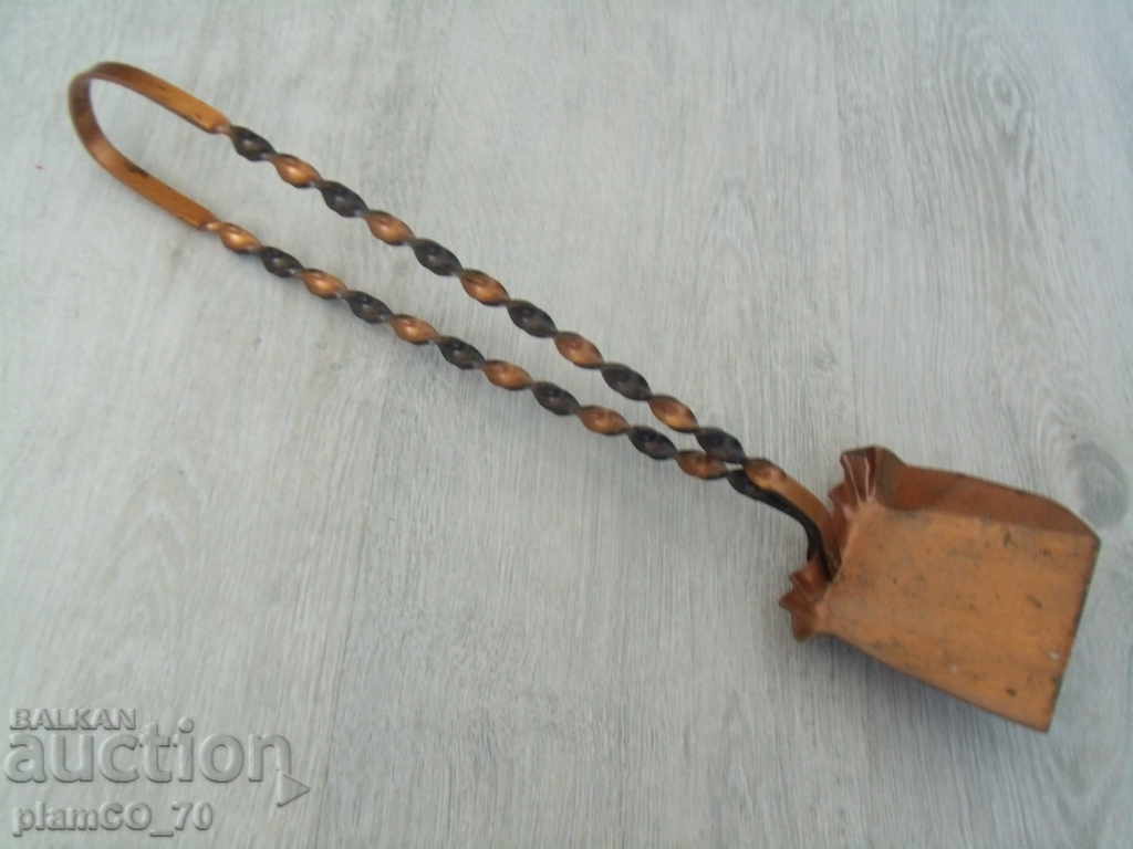 Auction № * 4970 old metal spatula Auction № * 4970 old metal spatula
